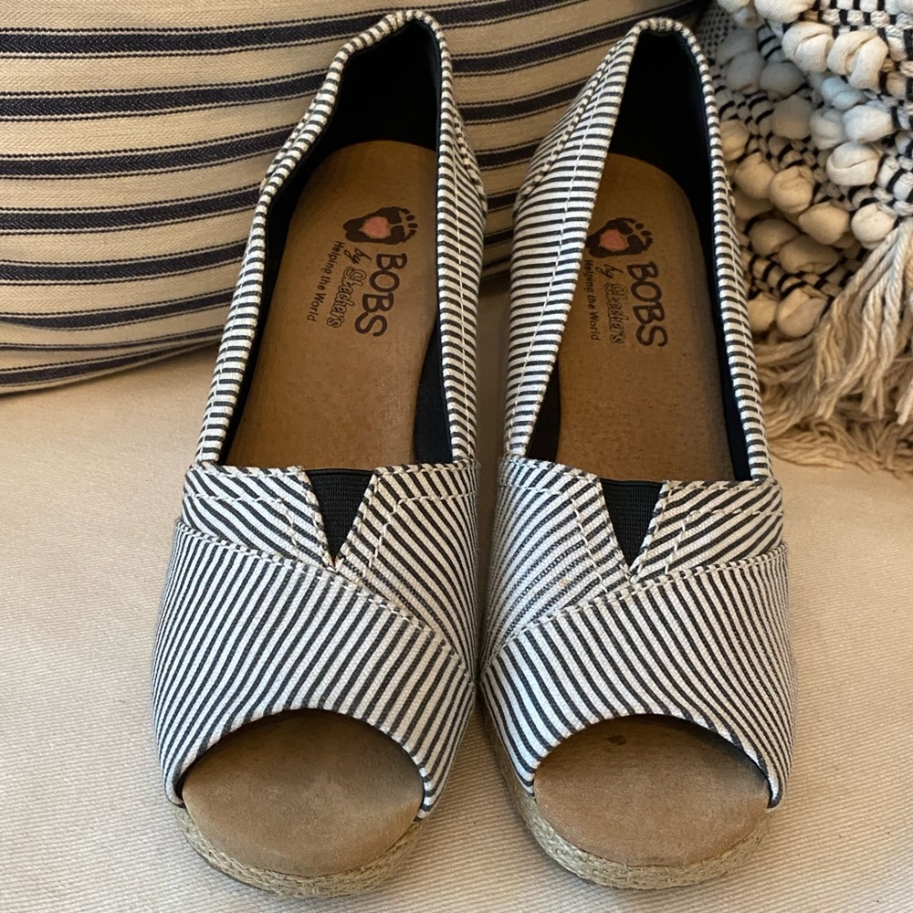 Bobs Open Toed Wedge